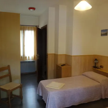Al Fogolar Hotel Villa Santina